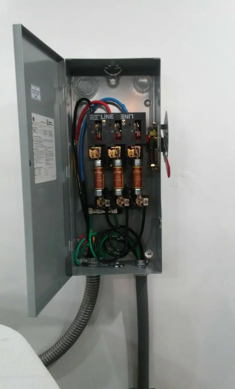 Three-phase disconnect switch installed for Electrical Wiring & Rewiring in Park Ridge
